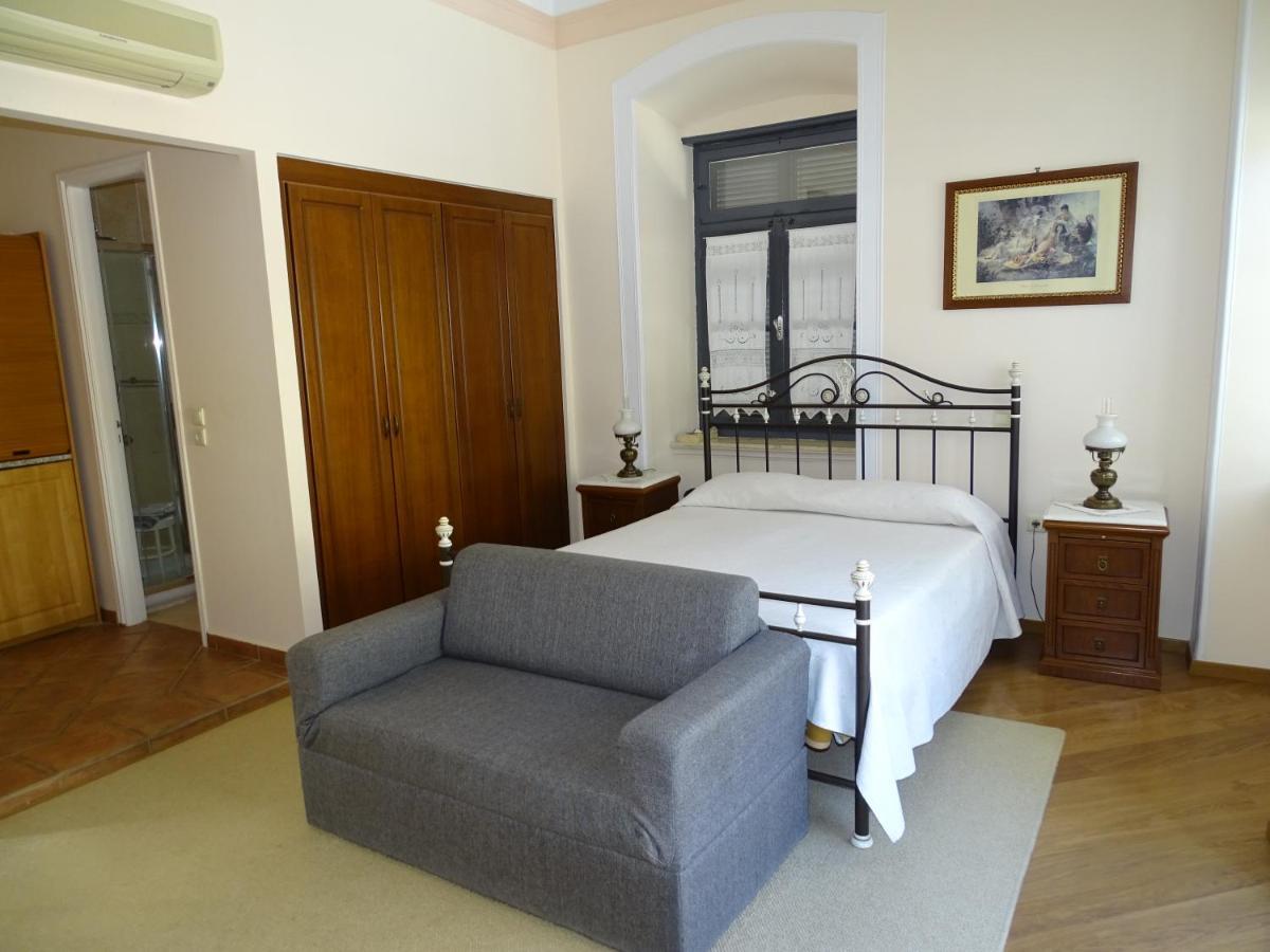 Phaedra Hotel Hydra  Esterno foto