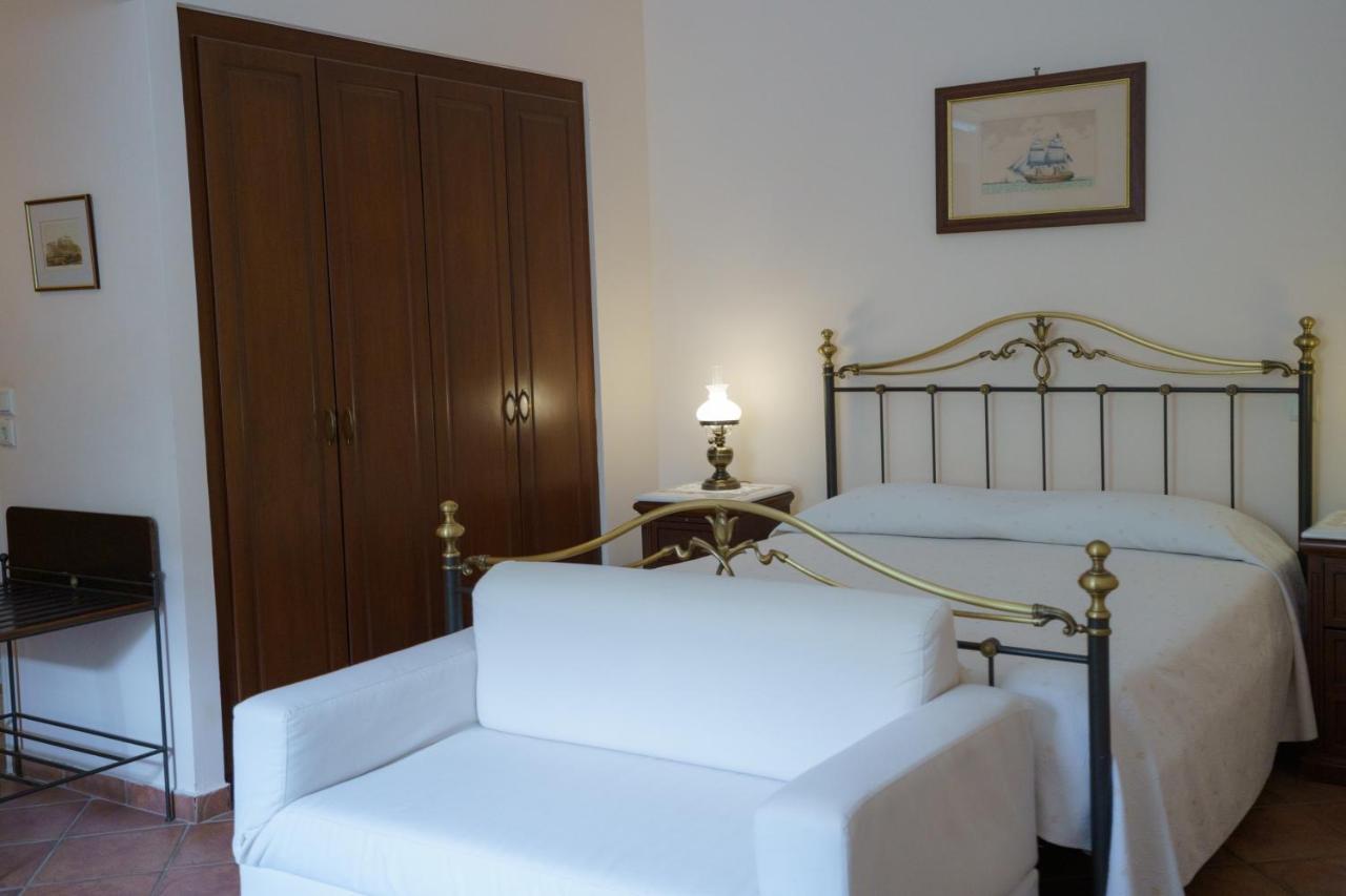Phaedra Hotel Hydra  Esterno foto